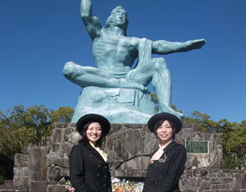 長崎県・長崎バス観光のバスガイドさん